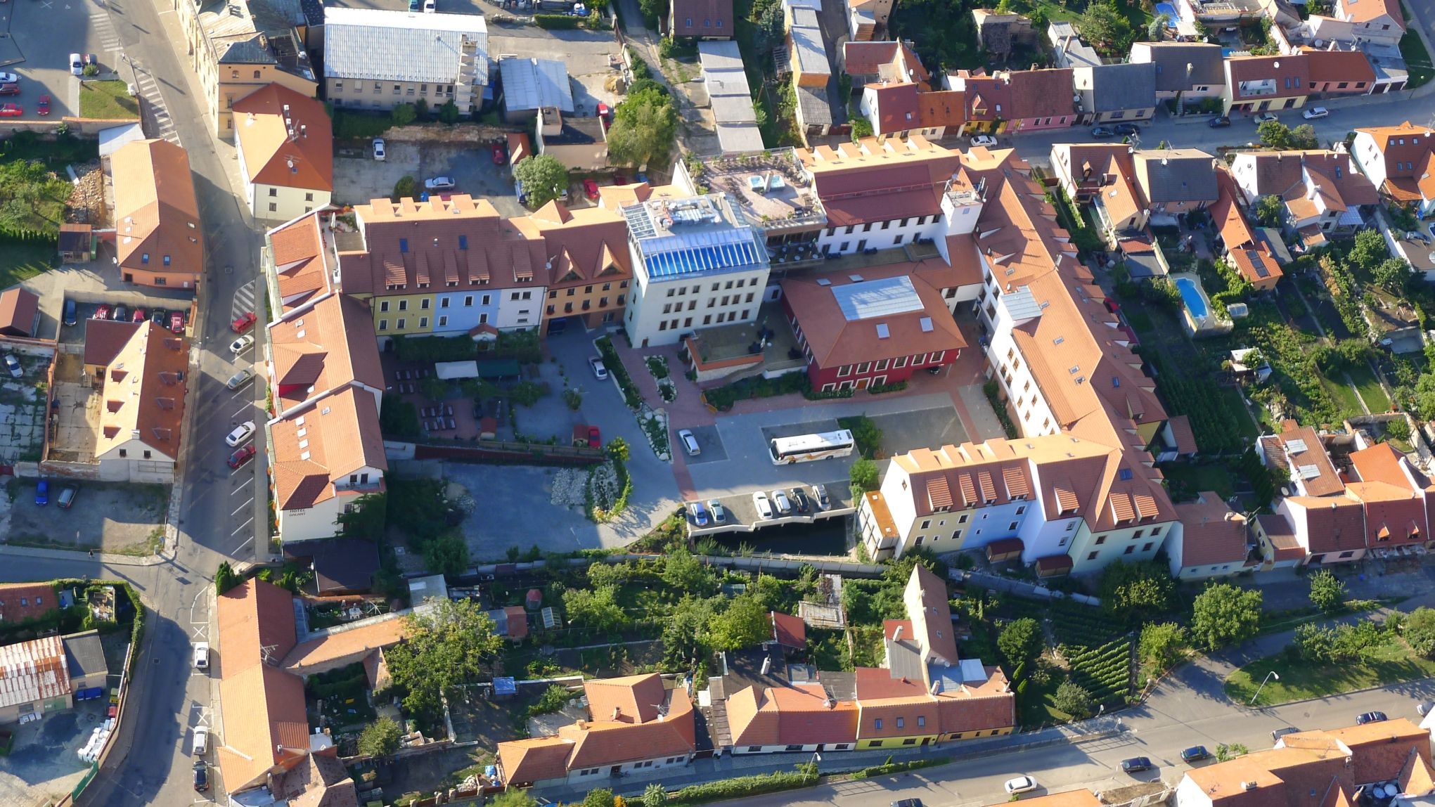 hotel GALANT letecky_pohled.jpg